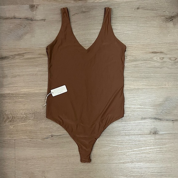 SMOOTHEZ BODYSUIT - Picture 10 of 11